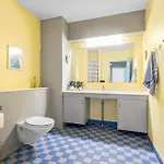 2 Bedroom Stunning In Apartment Fano